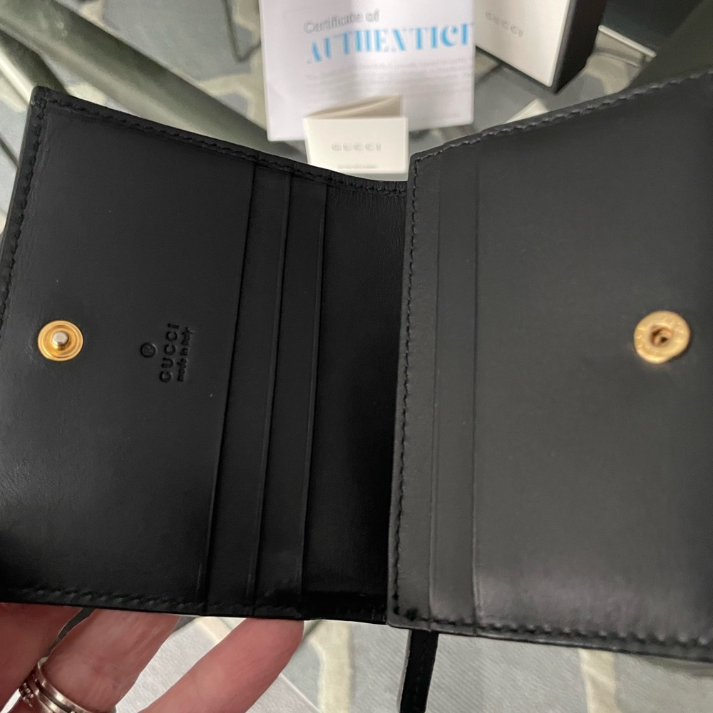 Authentic Gucci GG Supreme Bee Billfold wallet - Picture 6 of 8